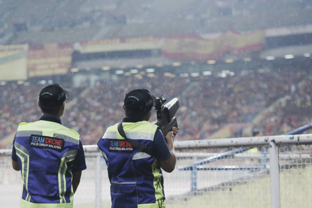 Kenali Raifal Anti Drone Yang Pdrm Guna Tembak Objek Terbang Di Stadium Shah Alam