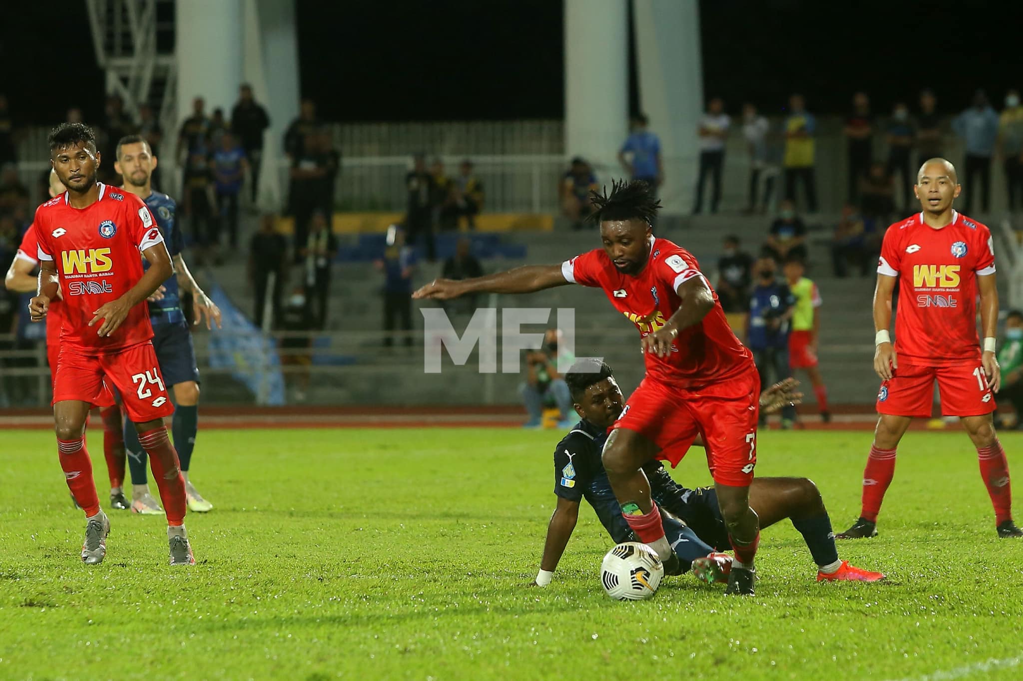 Levy Madinda Saarvindran Penang FC Sabah FC 2021 Tomas Trucha